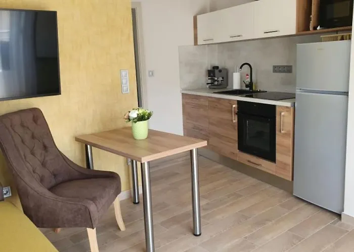 Zalakarosi Zóra Apartamento *